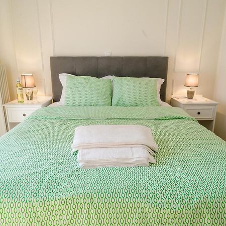 אתונה Galaxy Home Charming Apartment In Alimos מראה חיצוני תמונה